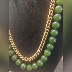 Elegant Jade and Gold Necklace